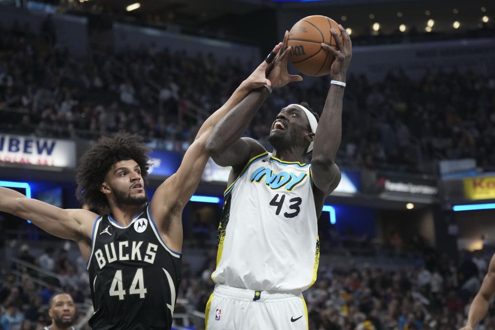 他在两名防 他在两名防